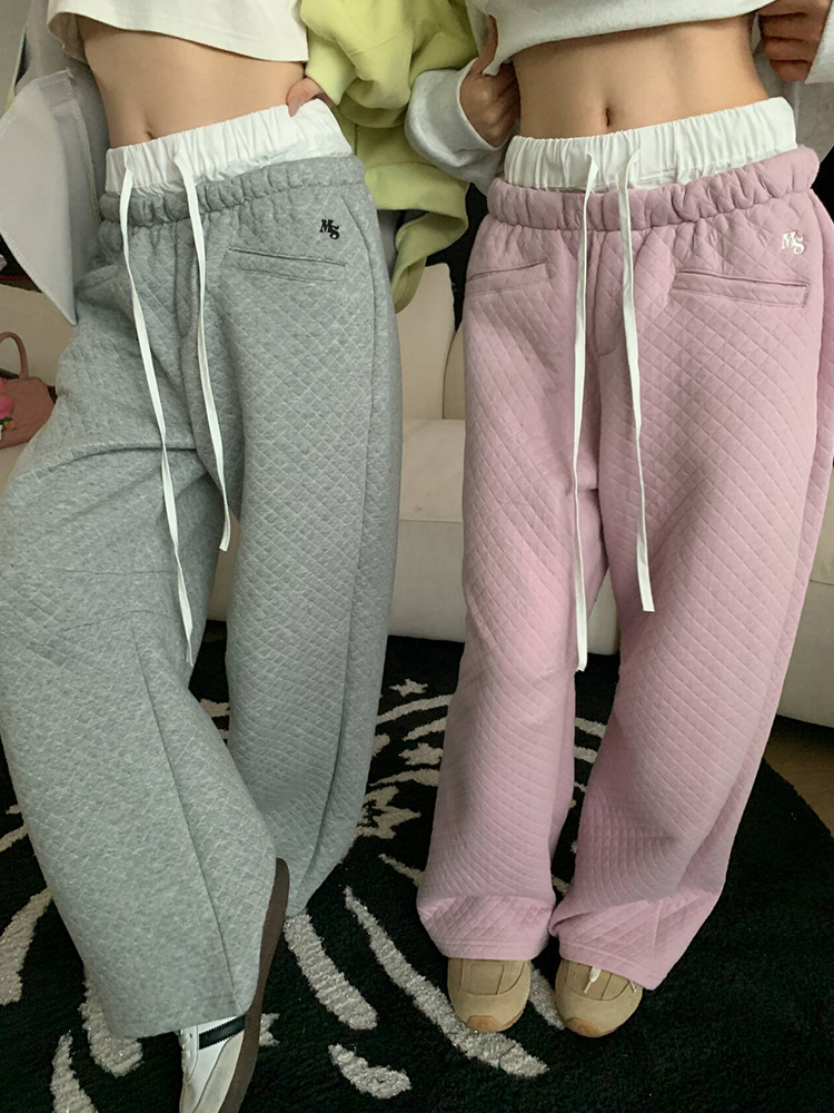 American Style Diamond-Patterned Drawstring Straight-Leg Pants for Men and Women - Loose Casual Versatile Wide-Leg Trousers American Style Diamond-Patterned Drawstring Straight-Leg Pants for Men and Women - Loose Casual Versatile Wide-Leg Trousers