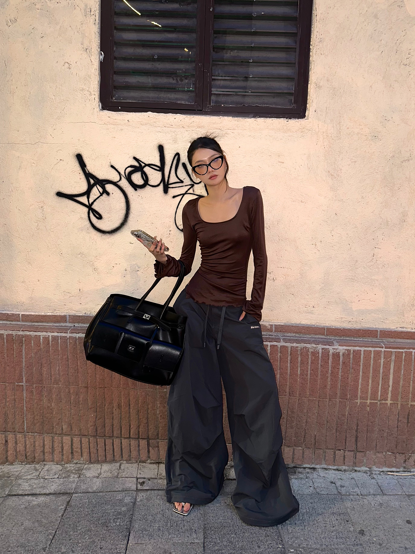 American-Style Drawstring Loose Long Pants - Slim Fit Quick-Dry Wide-Leg Casual Trousers for Effortless Everyday Style American-Style Drawstring Loose Long Pants - Slim Fit Quick-Dry Wide-Leg Casual Trousers for Effortless Everyday Style