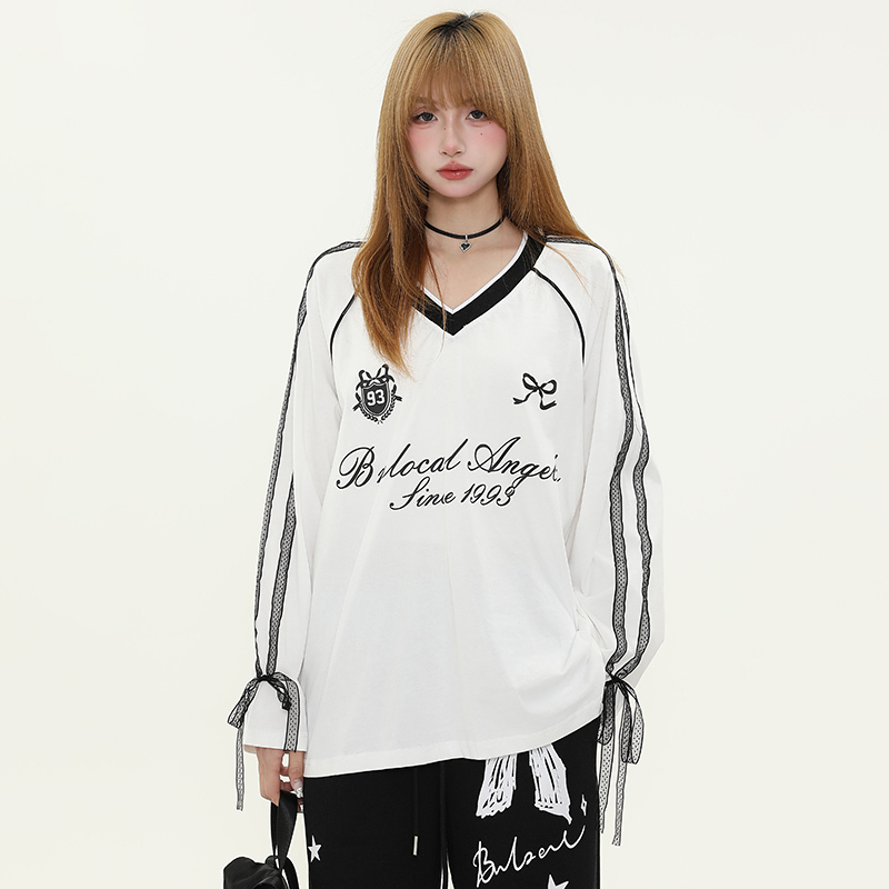 American Style Lace Splicing V-Neck Long Sleeve T-Shirt for Women - Spring 90s Sports Jersey Inspired Fashion Top