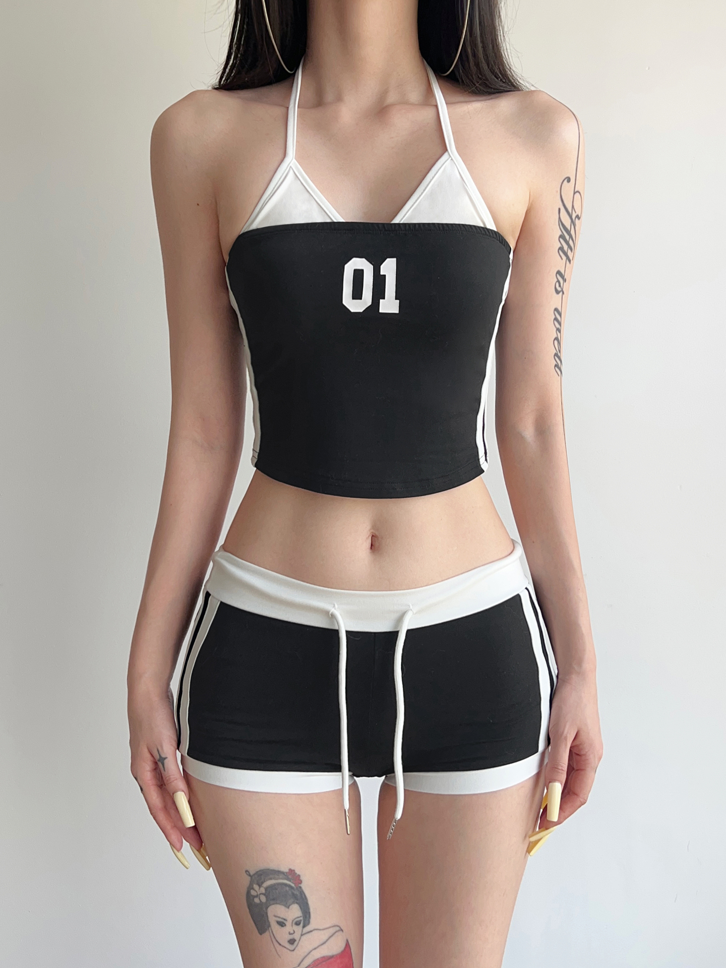 American Vintage Digital Print Color Block Casual Set - Women's Faux Two-Piece Halter Top and Shorts, Y2K Inspired Fashion