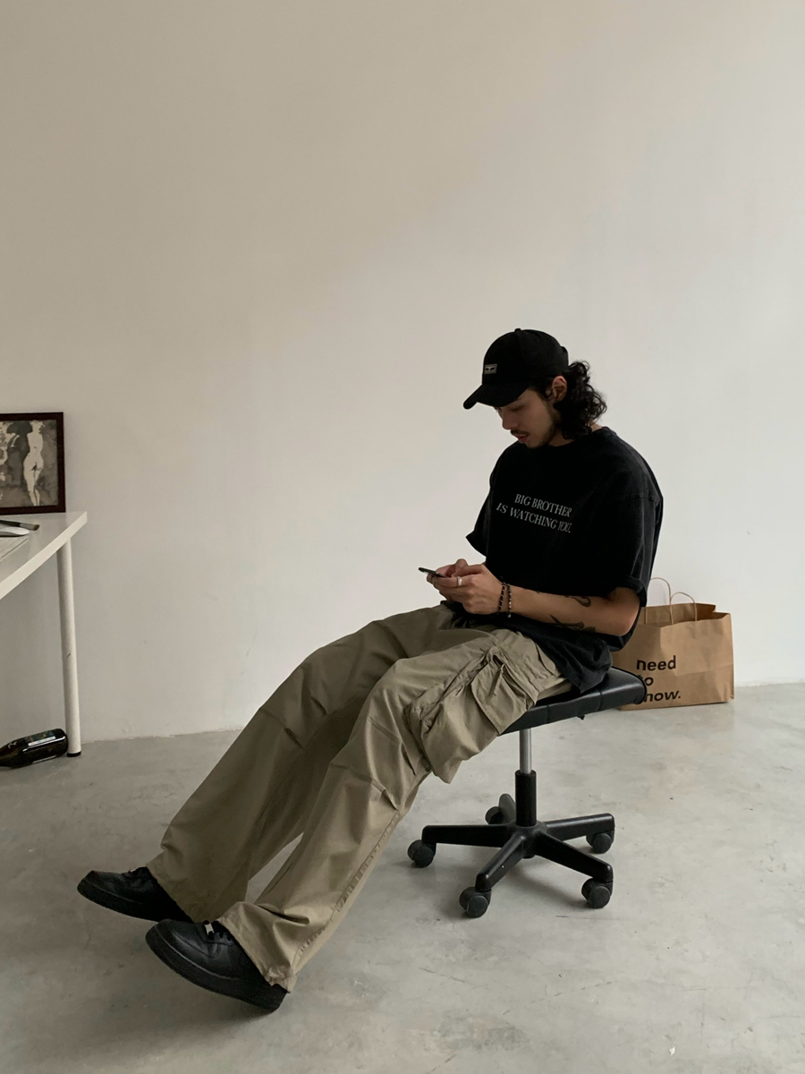 American Vintage Loose Work Pants for Men - Straight Leg Japanese Casual Cargo Pants in City Boy Style American Vintage Loose Work Pants for Men - Straight Leg Japanese Casual Cargo Pants in City Boy Style