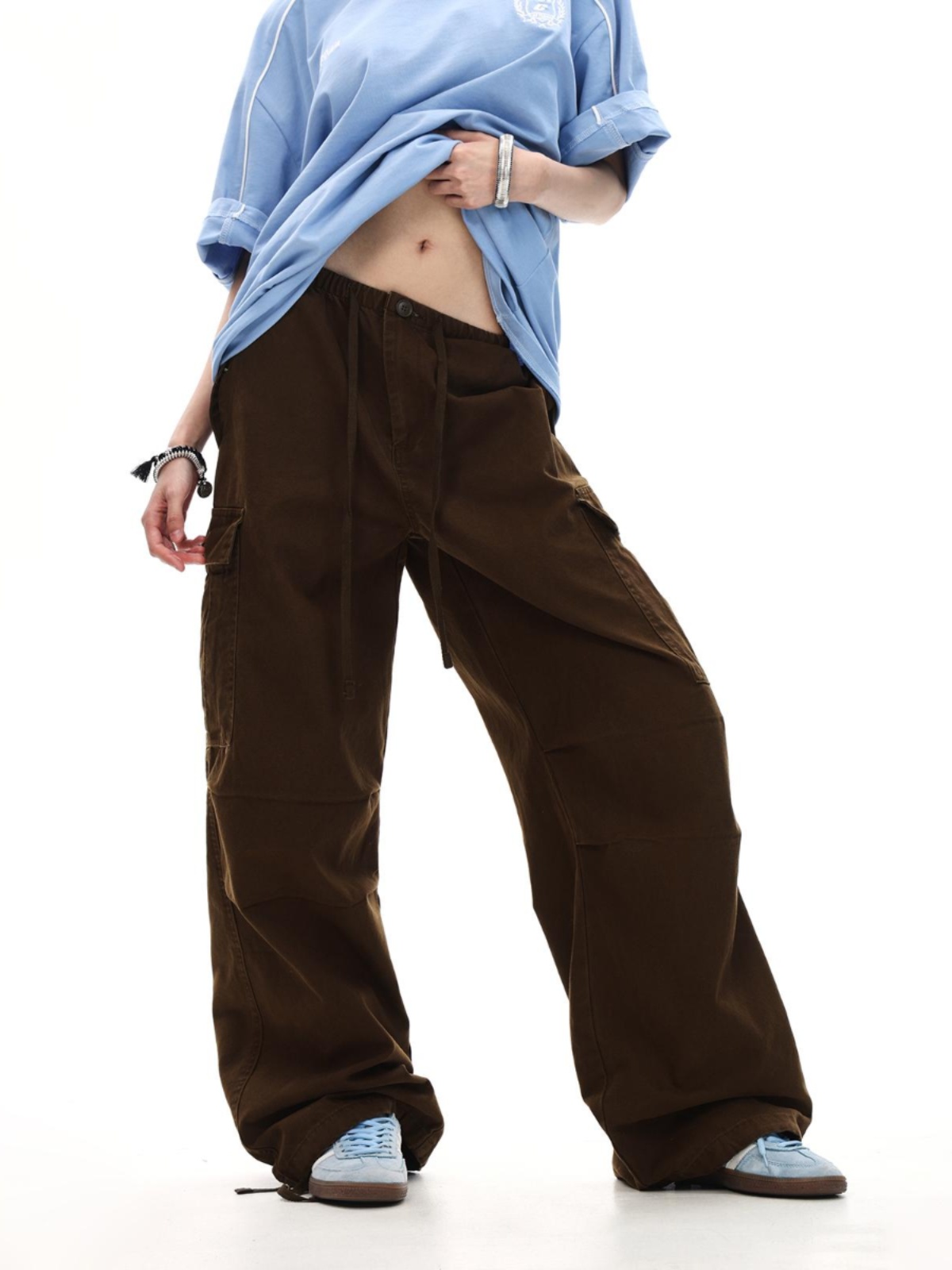 American Vintage Straight-Leg Cargo Pants for Men and Women, High Street Casual with Drawstring Design, Stylish Unisex Fashion American Vintage Straight-Leg Cargo Pants for Men and Women, High Street Casual with Drawstring Design, Stylish Unisex Fashion