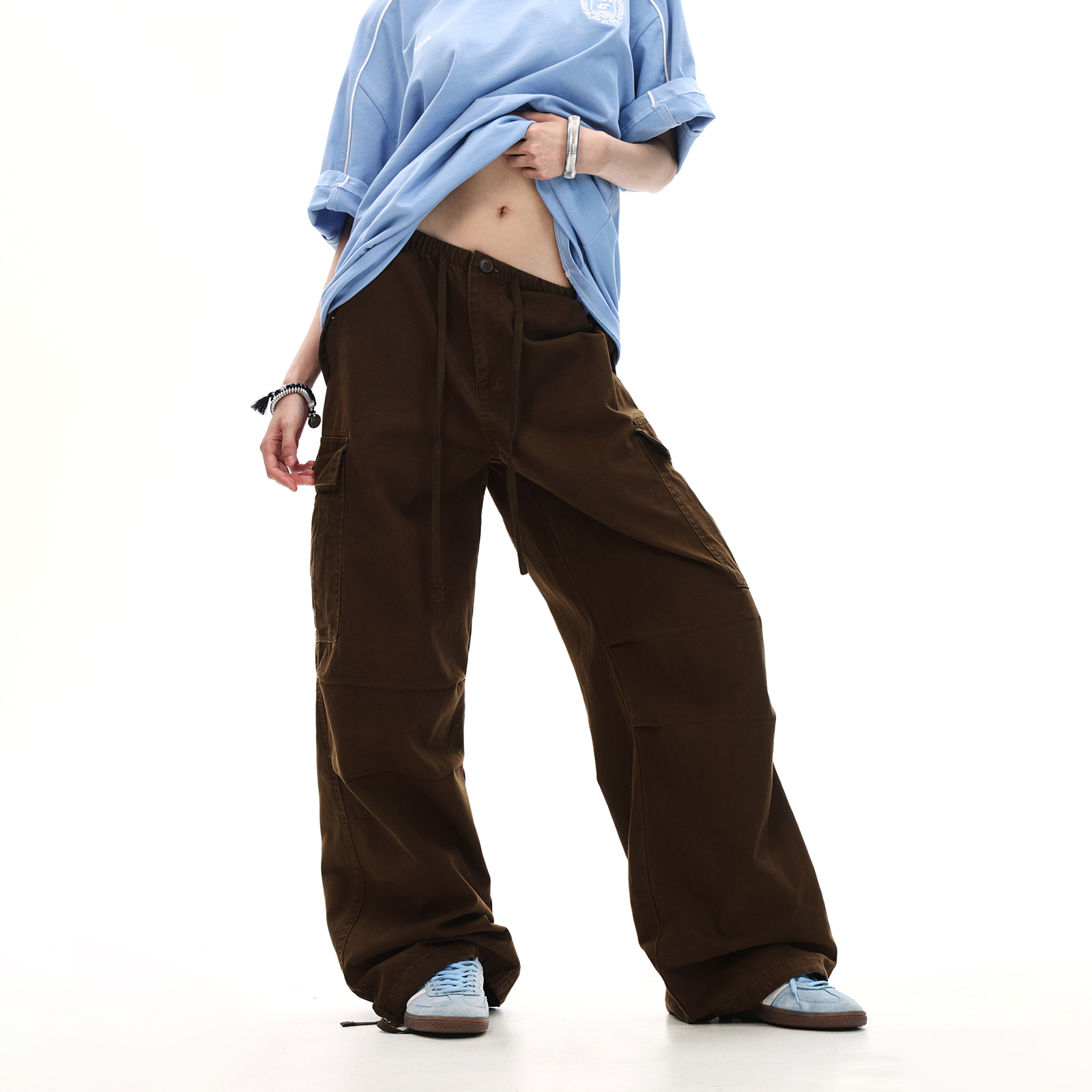 American Vintage Straight-Leg Cargo Pants for Men and Women, High Street Casual with Drawstring Design, Stylish Unisex Fashion American Vintage Straight-Leg Cargo Pants for Men and Women, High Street Casual with Drawstring Design, Stylish Unisex Fashion