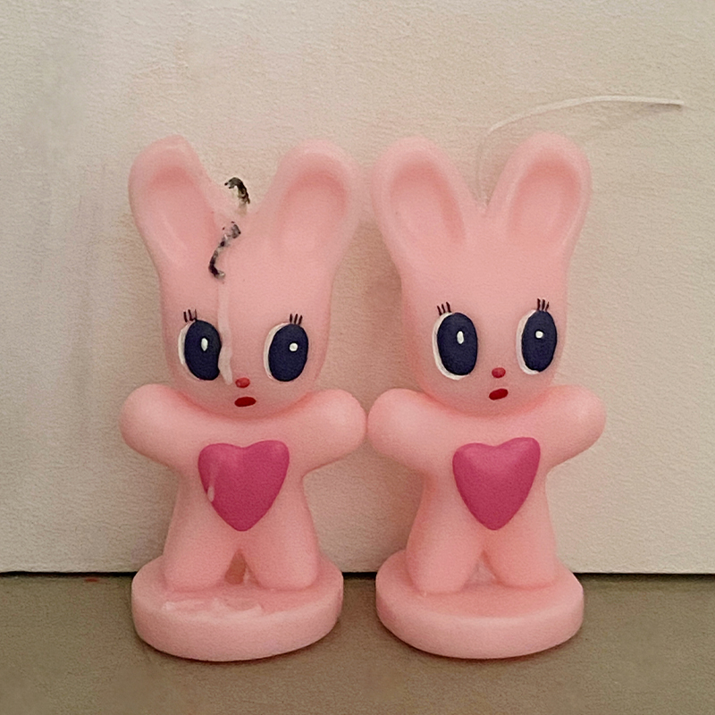 Artist Original Candle - Unique Handcrafted Design, Vibrant Colors, Home Decor Accent, Perfect Gift for Art Lovers Artist Original Candle - Unique Handcrafted Design, Vibrant Colors, Home Decor Accent, Perfect Gift for Art Lovers