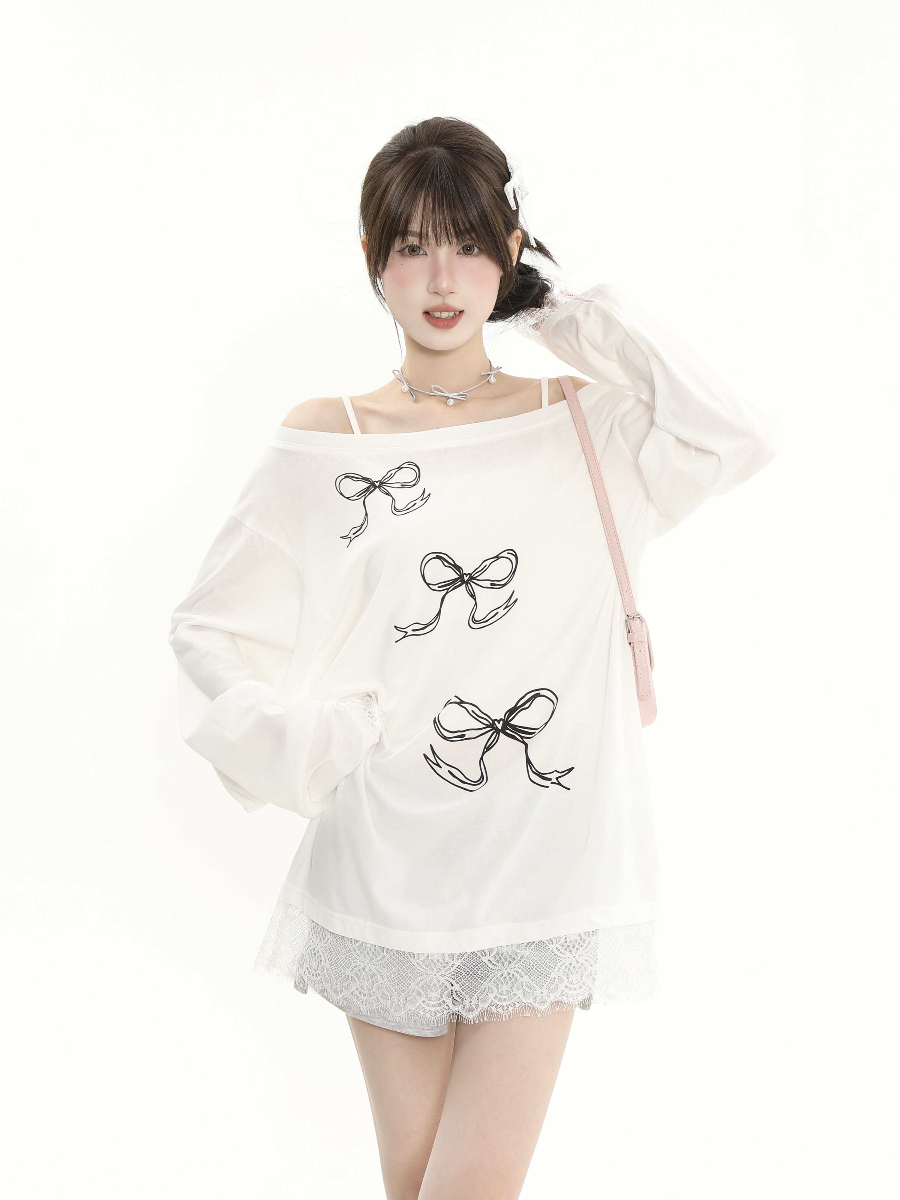 Asymmetrical Collar Off-Shoulder Bowknot Printed Long Sleeve T-Shirt with Lace Splicing - Women's Loose Sun Protection Cover-Up Asymmetrical Collar Off-Shoulder Bowknot Printed Long Sleeve T-Shirt with Lace Splicing - Women's Loose Sun Protection Cover-Up