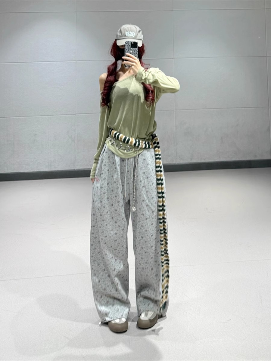 Asymmetrical Loose Draped Long Sleeve Off-Shoulder T-Shirt - Women's Green Jazz Dance Cover-Up for Autumn Winter Fashion Asymmetrical Loose Draped Long Sleeve Off-Shoulder T-Shirt - Women's Green Jazz Dance Cover-Up for Autumn Winter Fashion