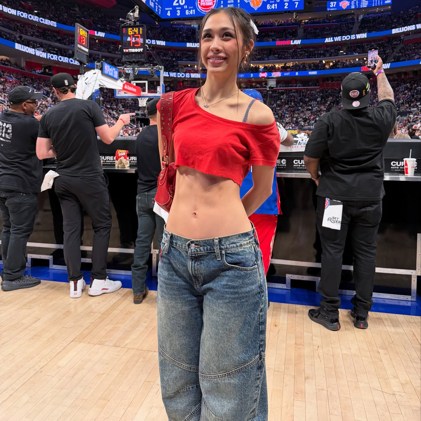 Asymmetrical Shoulder Red T-Shirt - Distressed Ultra-Short Hot Girl Street Style Top for European and American Sports Babe Fashion