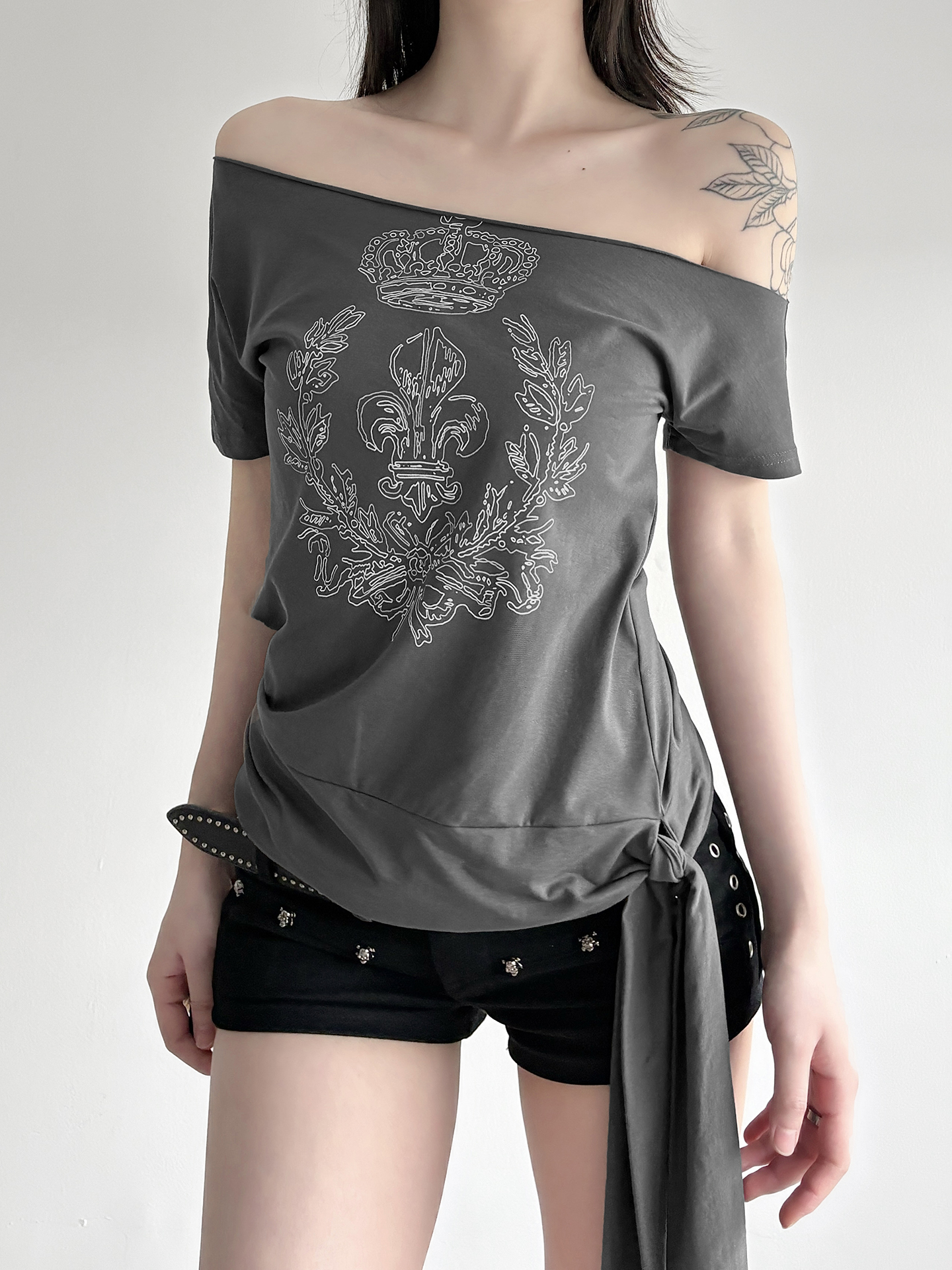 Asymmetrical Shoulder T-Shirt for Women - Unique Print Tie-Up Casual Top, Street Cool Girl Style, Versatile Y2K Fashion