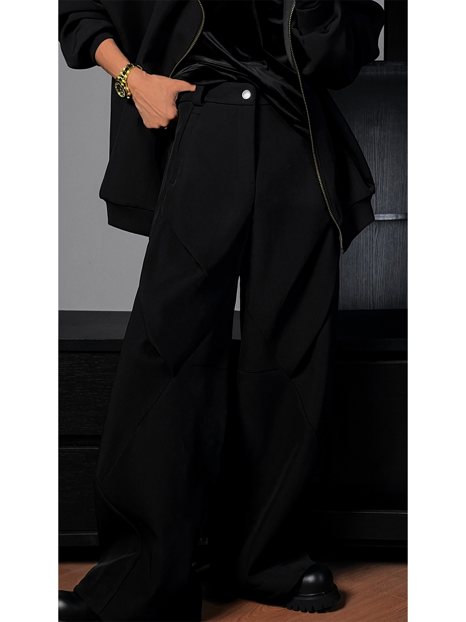 Autumn Dragon Dadao Wide-Leg Loose Casual Pants with Pleated Splicing and Diamond Detail - Trendy Niche Fashion Autumn Dragon Dadao Wide-Leg Loose Casual Pants with Pleated Splicing and Diamond Detail - Trendy Niche Fashion