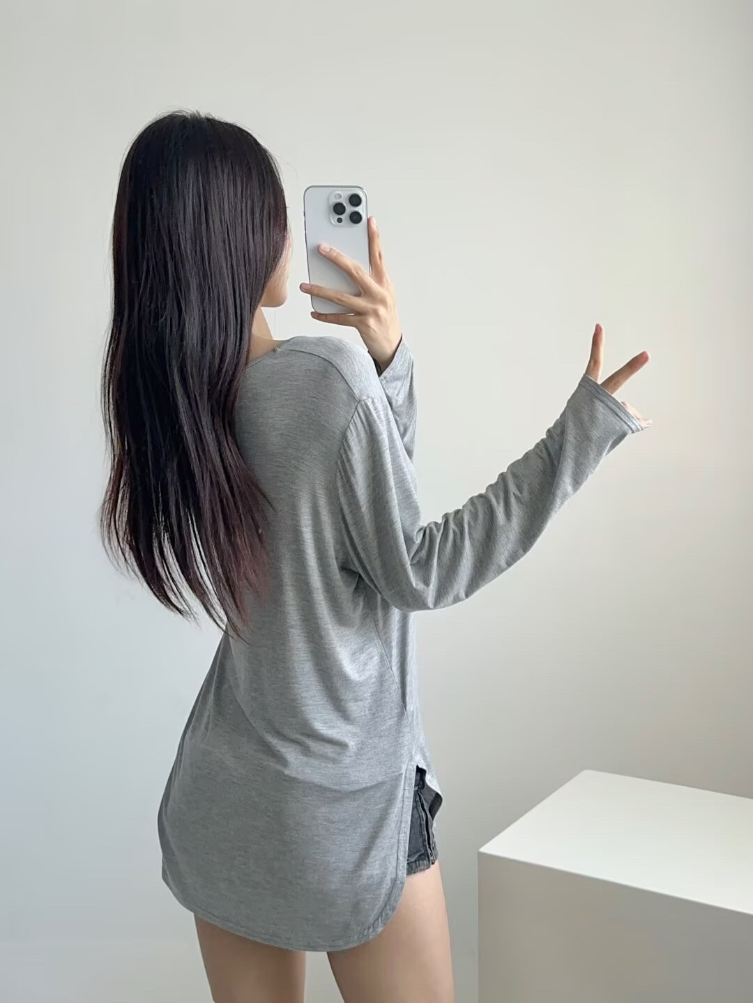 Autumn Long Sleeve Loose Fit Jazz Dance Cover-Up Top for Women, Sporty Fitness T-Shirt, Trendy Casual Style Autumn Long Sleeve Loose Fit Jazz Dance Cover-Up Top for Women, Sporty Fitness T-Shirt, Trendy Casual Style