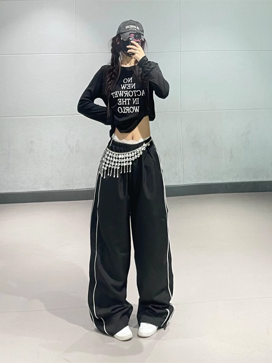 Autumn Winter Jazz Dance Short Top Women's Slim Fit Black Letter Stretch Long Sleeve T-Shirt in Ins Style Y2K Fashion Autumn Winter Jazz Dance Short Top Women's Slim Fit Black Letter Stretch Long Sleeve T-Shirt in Ins Style Y2K Fashion