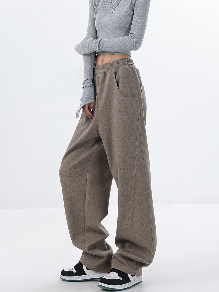Autumn Winter Thickened Curved Knife Banana Sports Pants for Women - Loose Wide-Leg Sweatpants in Casual Style Autumn Winter Thickened Curved Knife Banana Sports Pants for Women - Loose Wide-Leg Sweatpants in Casual Style