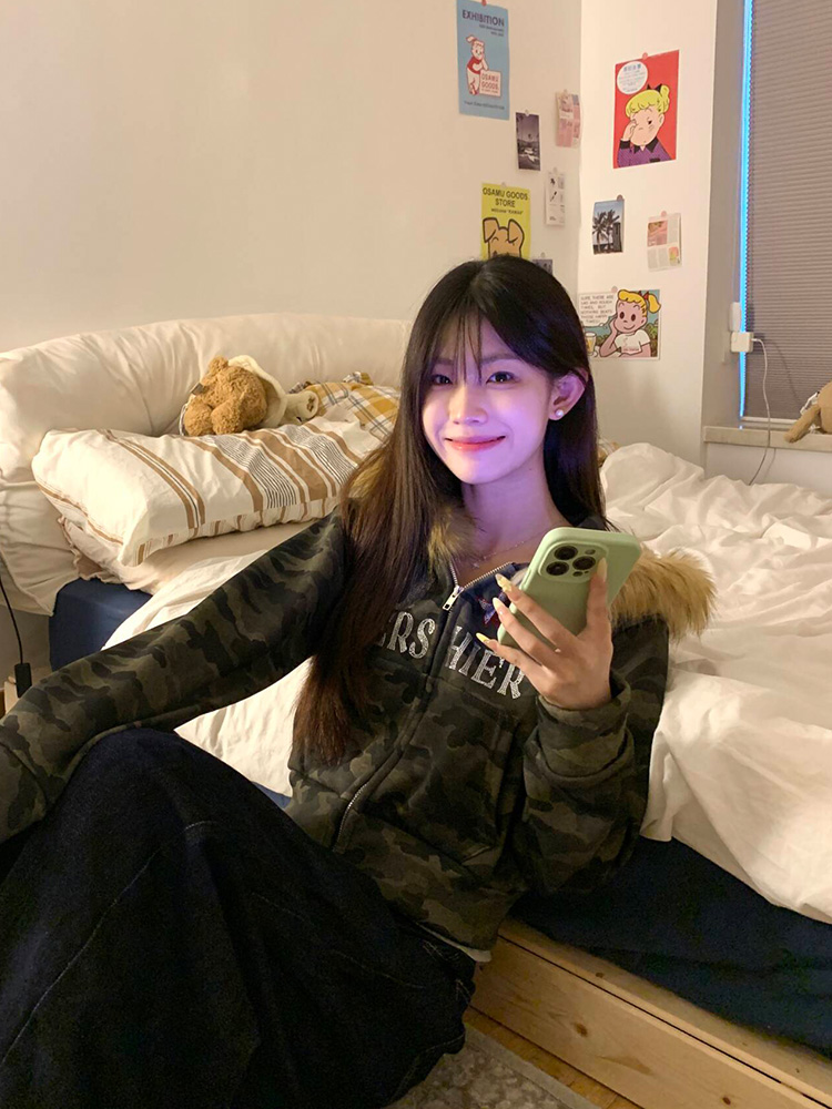 Autumn Women's Slim Fit Camouflage Fleece Cardigan with Removable Fur Collar - Hooded Short Sweatshirt