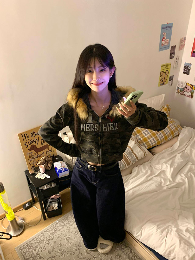 Autumn Women's Slim Fit Camouflage Fleece Cardigan with Removable Fur Collar - Hooded Short Sweatshirt Autumn Women's Slim Fit Camouflage Fleece Cardigan with Removable Fur Collar - Hooded Short Sweatshirt