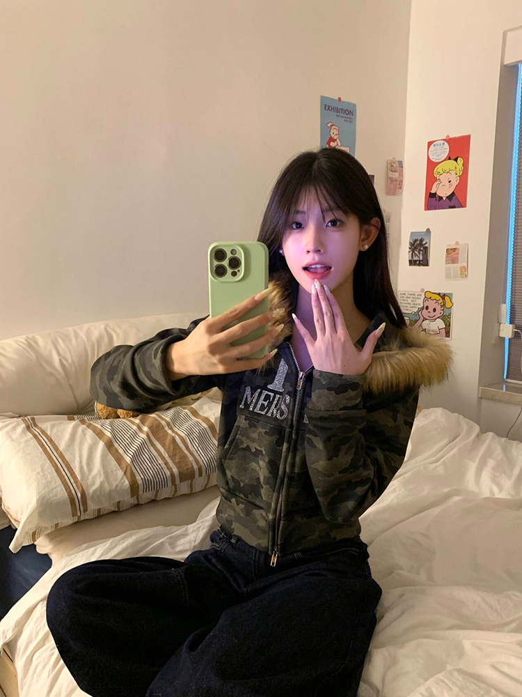 Autumn Women's Slim Fit Camouflage Fleece Cardigan with Removable Fur Collar - Hooded Short Sweatshirt Autumn Women's Slim Fit Camouflage Fleece Cardigan with Removable Fur Collar - Hooded Short Sweatshirt