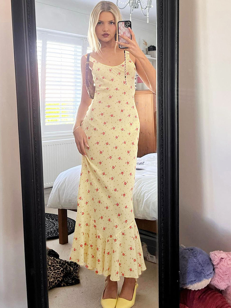 Backless Floral Spaghetti Strap Mermaid Dress - U-Neck, High-Waisted, Slim-Fit for Women - Spring/Summer European & American Style Backless Floral Spaghetti Strap Mermaid Dress - U-Neck, High-Waisted, Slim-Fit for Women - Spring/Summer European & American Style