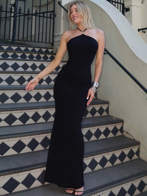 Backless Halter Dress with Metal Buckle - Sexy Stretchy Fitted Evening Gown in European and American Style Backless Halter Dress with Metal Buckle - Sexy Stretchy Fitted Evening Gown in European and American Style