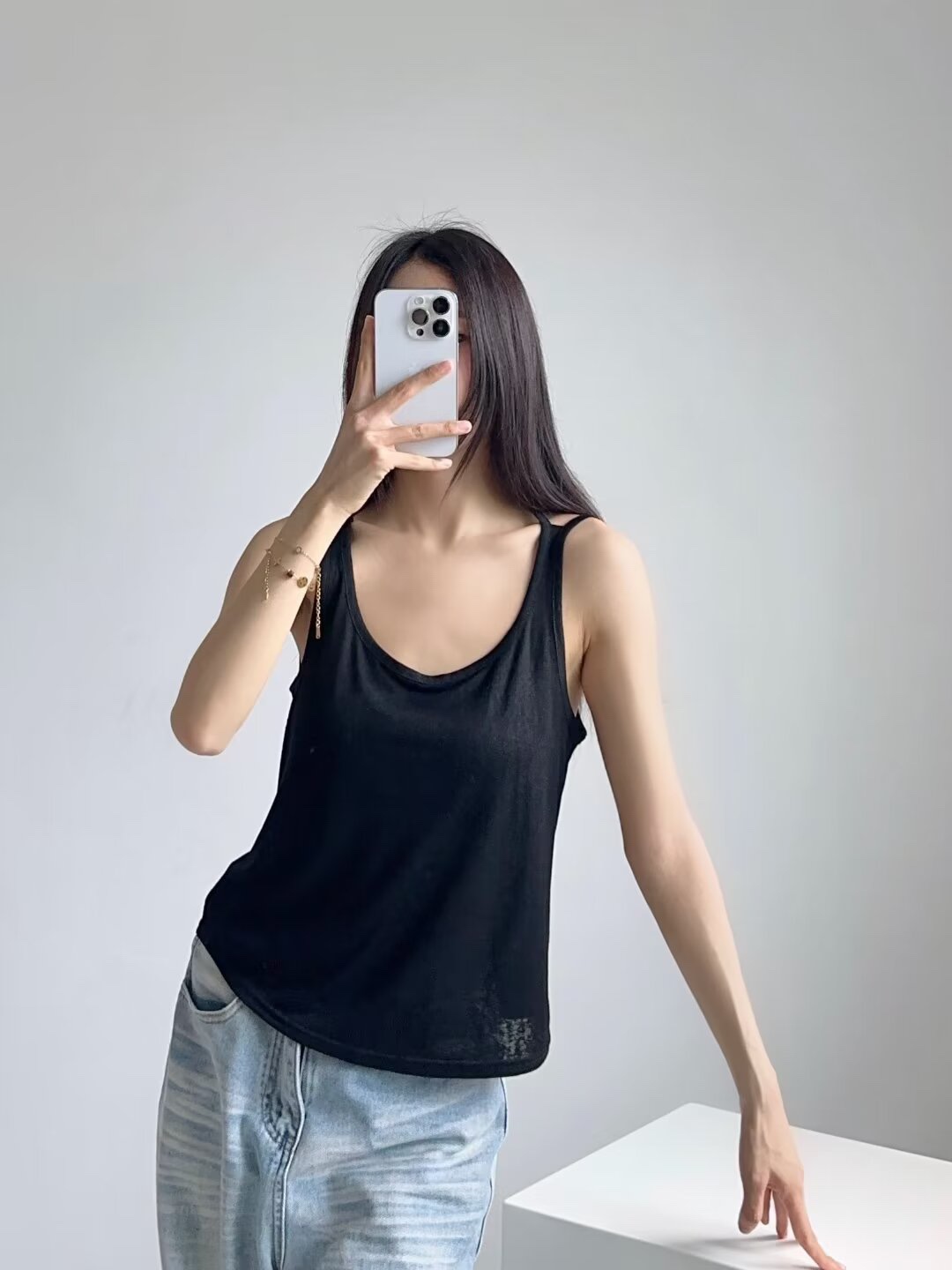 Backless Loose Fit Thin Strap Women's Sport Tank Top - Jazz Street Dance Yoga Vest for Fitness and Running Cover-Up Backless Loose Fit Thin Strap Women's Sport Tank Top - Jazz Street Dance Yoga Vest for Fitness and Running Cover-Up