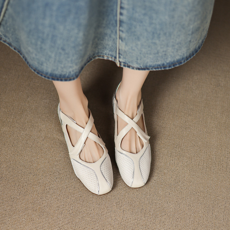 Ballet-Style Training Shoes and Classic Ballet Shoes for Dance Practice and Performance Ballet-Style Training Shoes and Classic Ballet Shoes for Dance Practice and Performance