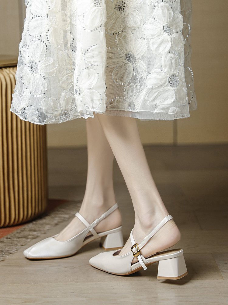 Beige Chunky-Heeled Women's Sandals - Summer Fairy-Tale Style, French Backless Design, Versatile for Dresses and Skirts Beige Chunky-Heeled Women's Sandals - Summer Fairy-Tale Style, French Backless Design, Versatile for Dresses and Skirts