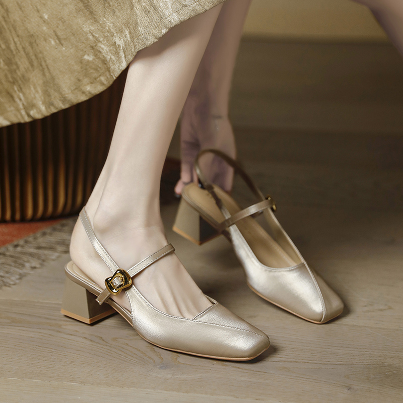 Beige Chunky-Heeled Women's Sandals - Summer Fairy-Tale Style, French Backless Design, Versatile for Dresses and Skirts Beige Chunky-Heeled Women's Sandals - Summer Fairy-Tale Style, French Backless Design, Versatile for Dresses and Skirts