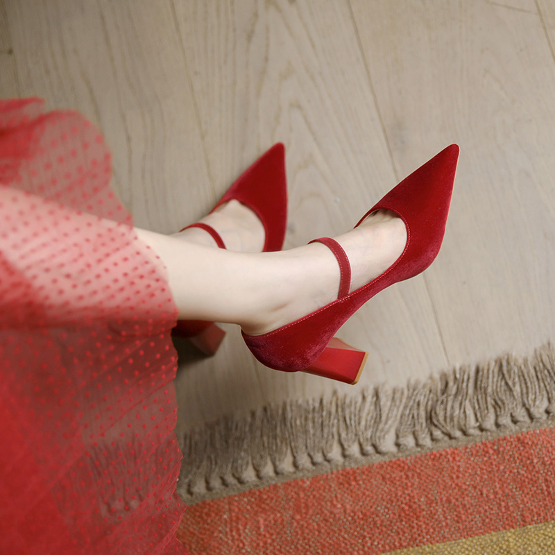 Beige Mary Jane Chunky Heel Shoes for Women - French Style Bridesmaid and Wedding Footwear for Daily Wear 2025 Beige Mary Jane Chunky Heel Shoes for Women - French Style Bridesmaid and Wedding Footwear for Daily Wear 2025