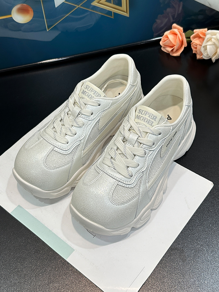 Beige Women's Breathable Mesh Training Shoes - Thick-Soled Casual Sports Sneakers for Summer 2025 Beige Women's Breathable Mesh Training Shoes - Thick-Soled Casual Sports Sneakers for Summer 2025