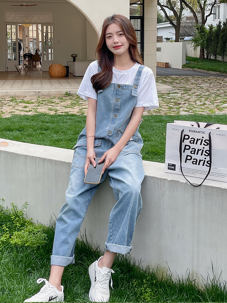 Bellflower Denim Overalls for Women - Loose Fit, Summer Style, Youthful Fashion, Petite Friendly, Trendy and Comfortable Outfit Bellflower Denim Overalls for Women - Loose Fit, Summer Style, Youthful Fashion, Petite Friendly, Trendy and Comfortable Outfit