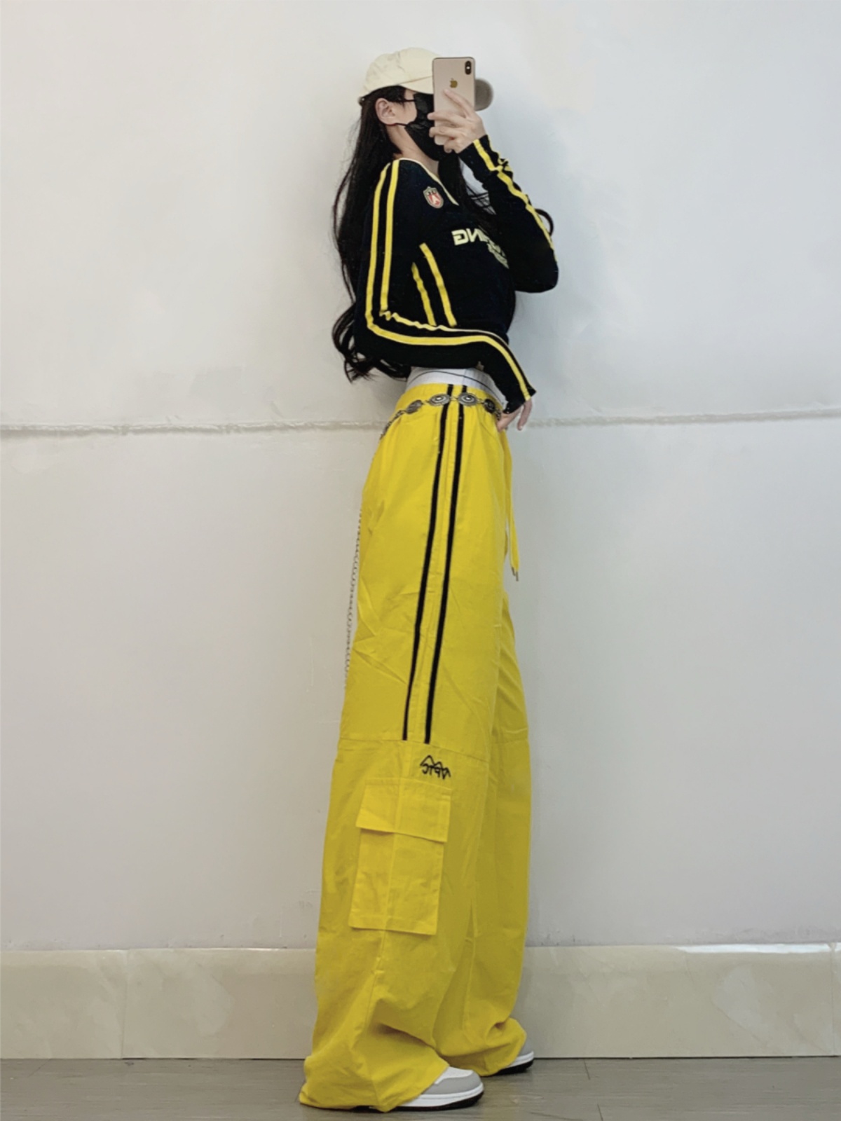 Black and Yellow Striped Wide-Leg Long Pants for Women - Jazz Dance Casual Workwear, Dopamine Style, Sports Fashion Black and Yellow Striped Wide-Leg Long Pants for Women - Jazz Dance Casual Workwear, Dopamine Style, Sports Fashion