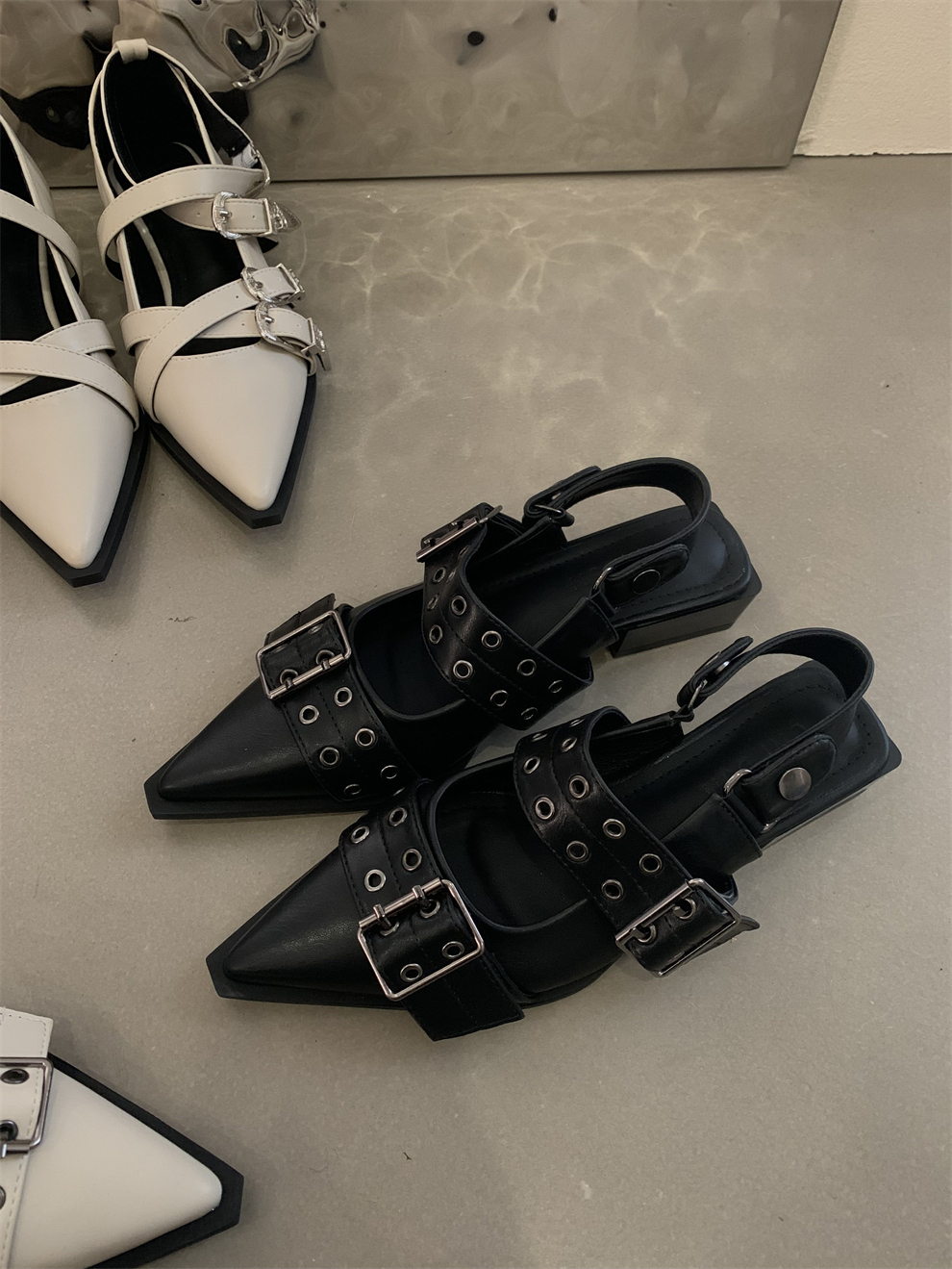 Black Cowhide French Pointed Toe Mary Jane Shoes for Women - Retro Chunky Heel, Perfect for Winter & Spring, Ideal with Skirts