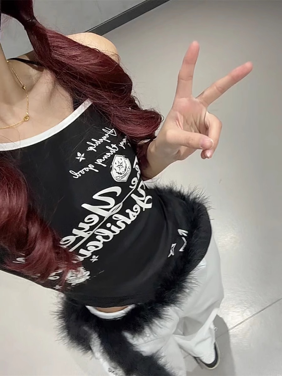 Black Irregular Off-Shoulder Short-Sleeve T-Shirt for Women + White High-Waisted Straight-Leg Sports Pants - Y2K Style Black Irregular Off-Shoulder Short-Sleeve T-Shirt for Women + White High-Waisted Straight-Leg Sports Pants - Y2K Style