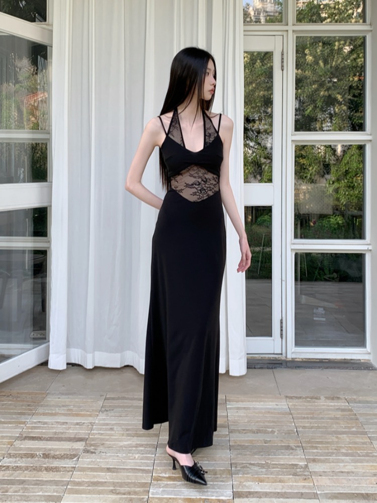 Black Lace Halter Neck Mermaid Dress with Hollow Out Waist - Slim Fit Knitted Summer Fashion for Women Black Lace Halter Neck Mermaid Dress with Hollow Out Waist - Slim Fit Knitted Summer Fashion for Women