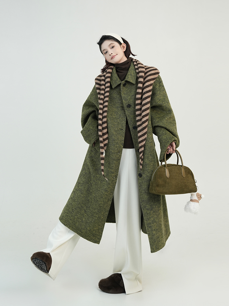 Black Lapel Long Sleeve Wool Coat for Women - Korean Style Loose Mid-Length Jacket for Autumn & Winter Fashion Black Lapel Long Sleeve Wool Coat for Women - Korean Style Loose Mid-Length Jacket for Autumn & Winter Fashion