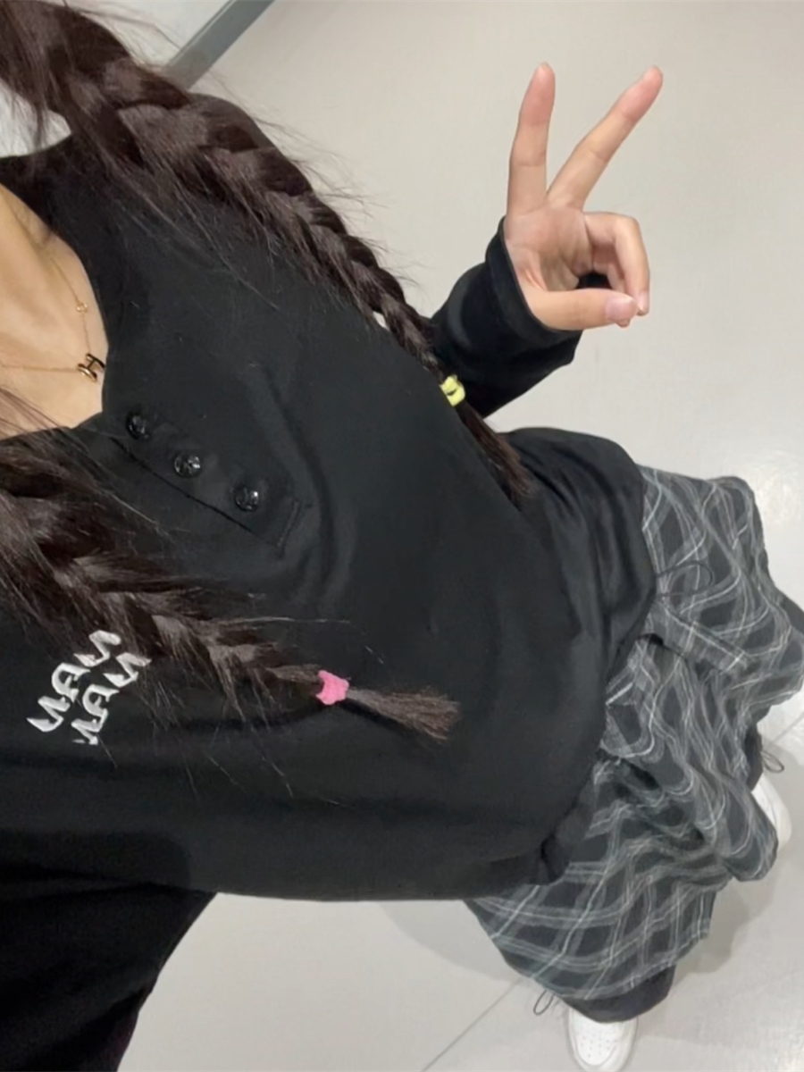 Black Loose Long-Sleeve T-Shirt for Women - Embroidered Draped Jazz Dance Top in Thin Lazy Style - Trendy 90s Inspired Fashion Black Loose Long-Sleeve T-Shirt for Women - Embroidered Draped Jazz Dance Top in Thin Lazy Style - Trendy 90s Inspired Fashion