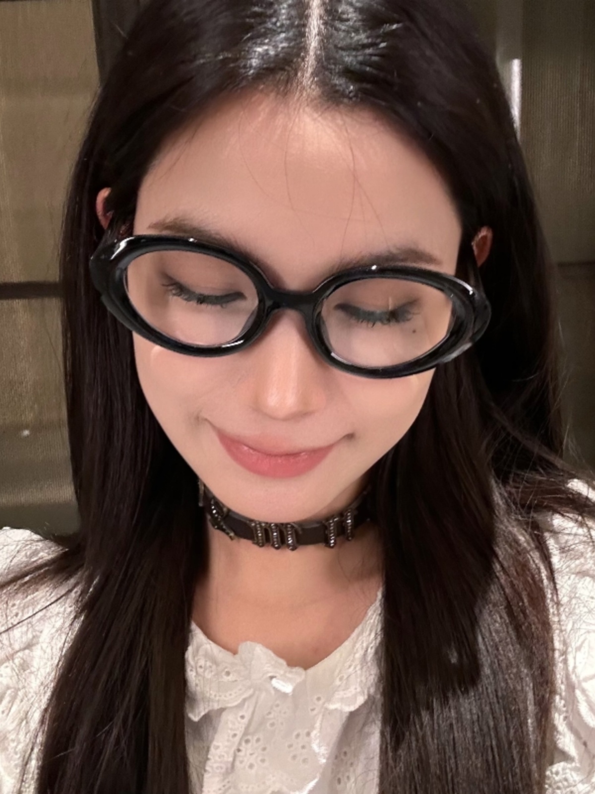 Black Oval Thick Border Anti-Blue Light Glasses for Round Faces - Makeup-Free Prescription Glasses for Women Black Oval Thick Border Anti-Blue Light Glasses for Round Faces - Makeup-Free Prescription Glasses for Women