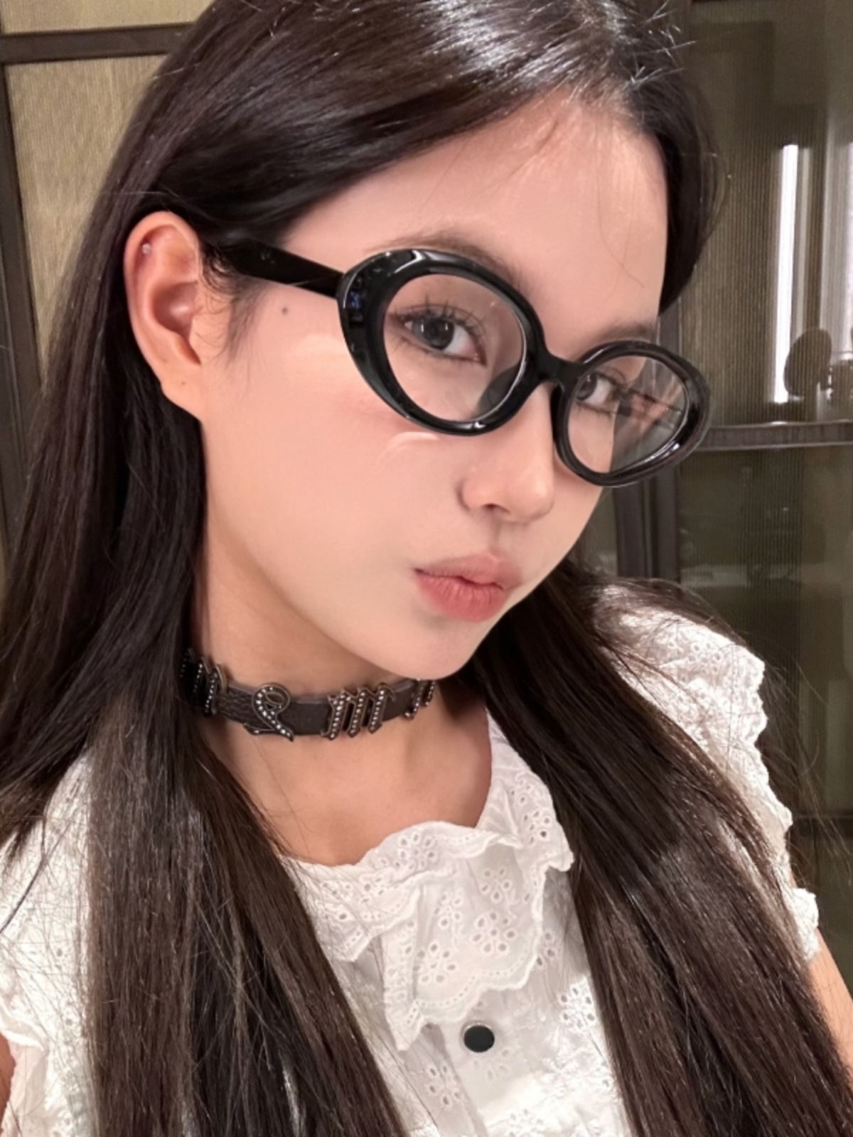 Black Oval Thick Border Anti-Blue Light Glasses for Round Faces - Makeup-Free Prescription Glasses for Women Black Oval Thick Border Anti-Blue Light Glasses for Round Faces - Makeup-Free Prescription Glasses for Women