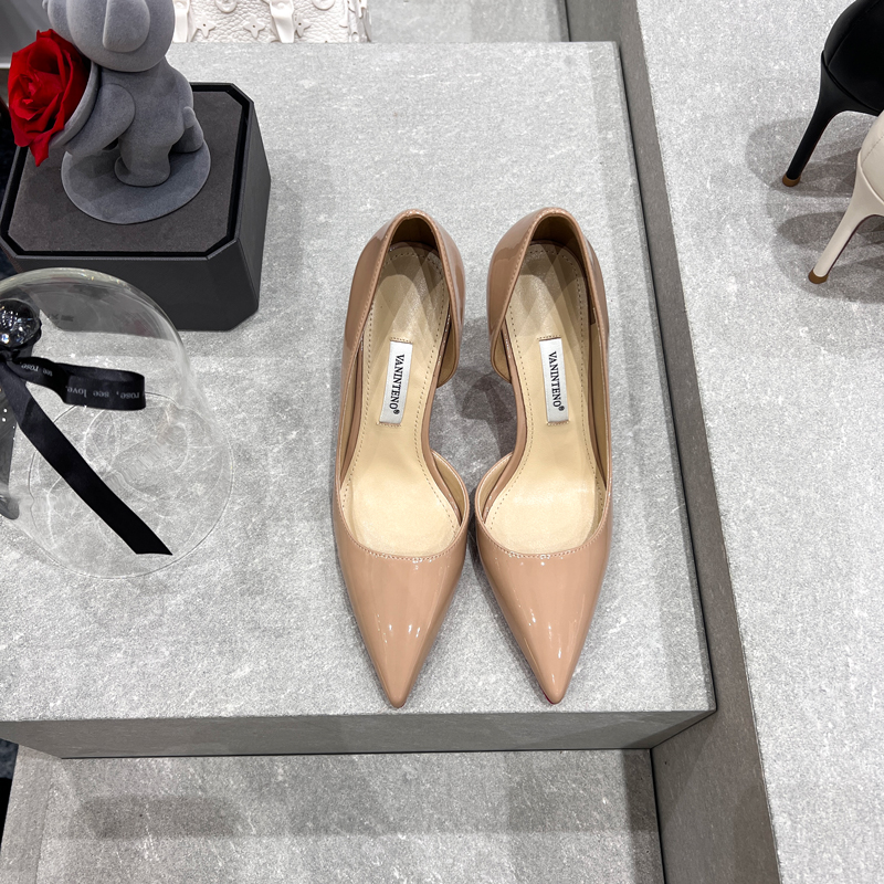 Black Patent Leather Side Cutout Pointed Toe High Heel Stiletto Shoes - Sexy Spring Autumn Style, Y2K Inspired Fashion Footwear Black Patent Leather Side Cutout Pointed Toe High Heel Stiletto Shoes - Sexy Spring Autumn Style, Y2K Inspired Fashion Footwear