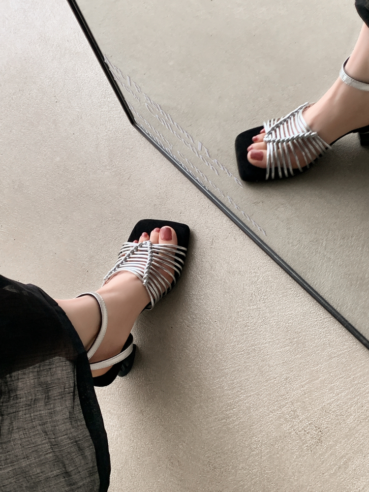 Black Silver Woven Roman Sandals for Women - Soft Bottom High Heels for Beach Vacation, Comfortable Summer Footwear Black Silver Woven Roman Sandals for Women - Soft Bottom High Heels for Beach Vacation, Comfortable Summer Footwear