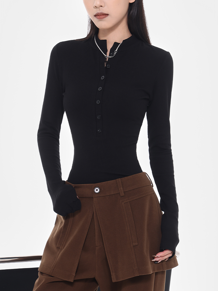 Black Slim Fit Long Sleeve T-Shirt for Women with Half Open Collar and Straight Shoulders – 2025 Early Spring Fashion Essential Black Slim Fit Long Sleeve T-Shirt for Women with Half Open Collar and Straight Shoulders – 2025 Early Spring Fashion Essential