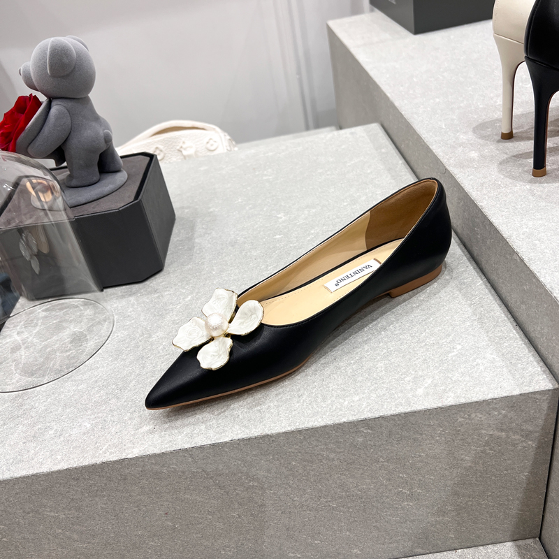 Black Slip-On Pointed Toe Pearl Flower Buckle Flat Shoes for Women - Elegant Shallow Mouth Party Footwear Black Slip-On Pointed Toe Pearl Flower Buckle Flat Shoes for Women - Elegant Shallow Mouth Party Footwear