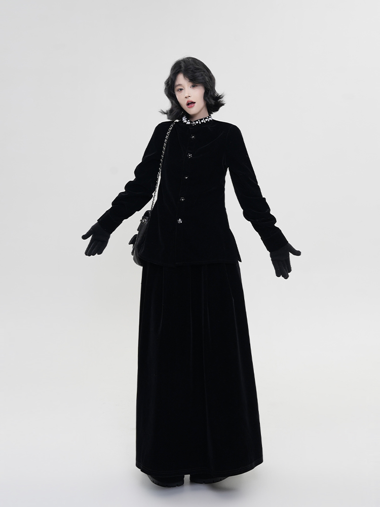 Black Velvet Round Neck Fleece Coat for Women - Korean Style High-End Loose Long Sleeve Winter Top