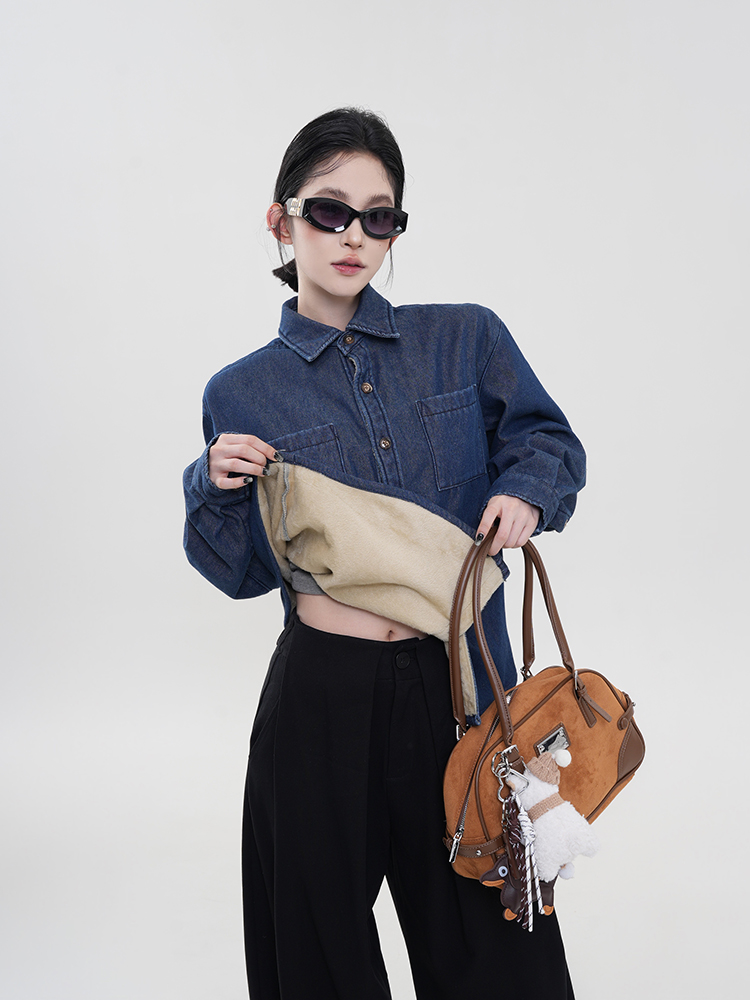 Blue Lapel Fleece Long-Sleeve Denim Shirt Jacket for Women - Winter Korean Style Loose Versatile Warm Top Blue Lapel Fleece Long-Sleeve Denim Shirt Jacket for Women - Winter Korean Style Loose Versatile Warm Top