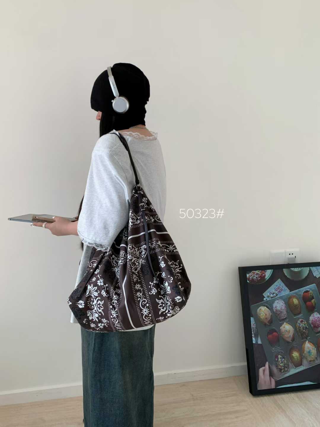 Bohemian Style Printed Tote Bag - Versatile Large Capacity Shoulder Bag for Vacation and Everyday Use Bohemian Style Printed Tote Bag - Versatile Large Capacity Shoulder Bag for Vacation and Everyday Use