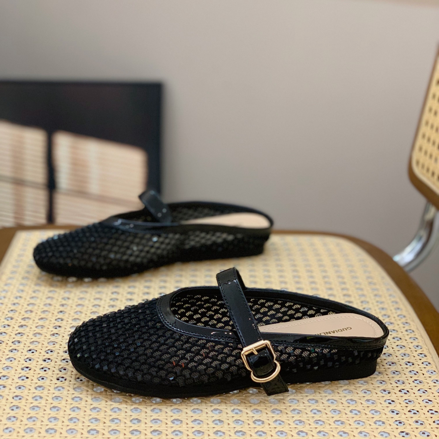 Breathable Mesh Hollow Mary Jane Slippers for Women - 2025 Summer Outdoor Wear, Lazy Closed-Toe Design Breathable Mesh Hollow Mary Jane Slippers for Women - 2025 Summer Outdoor Wear, Lazy Closed-Toe Design