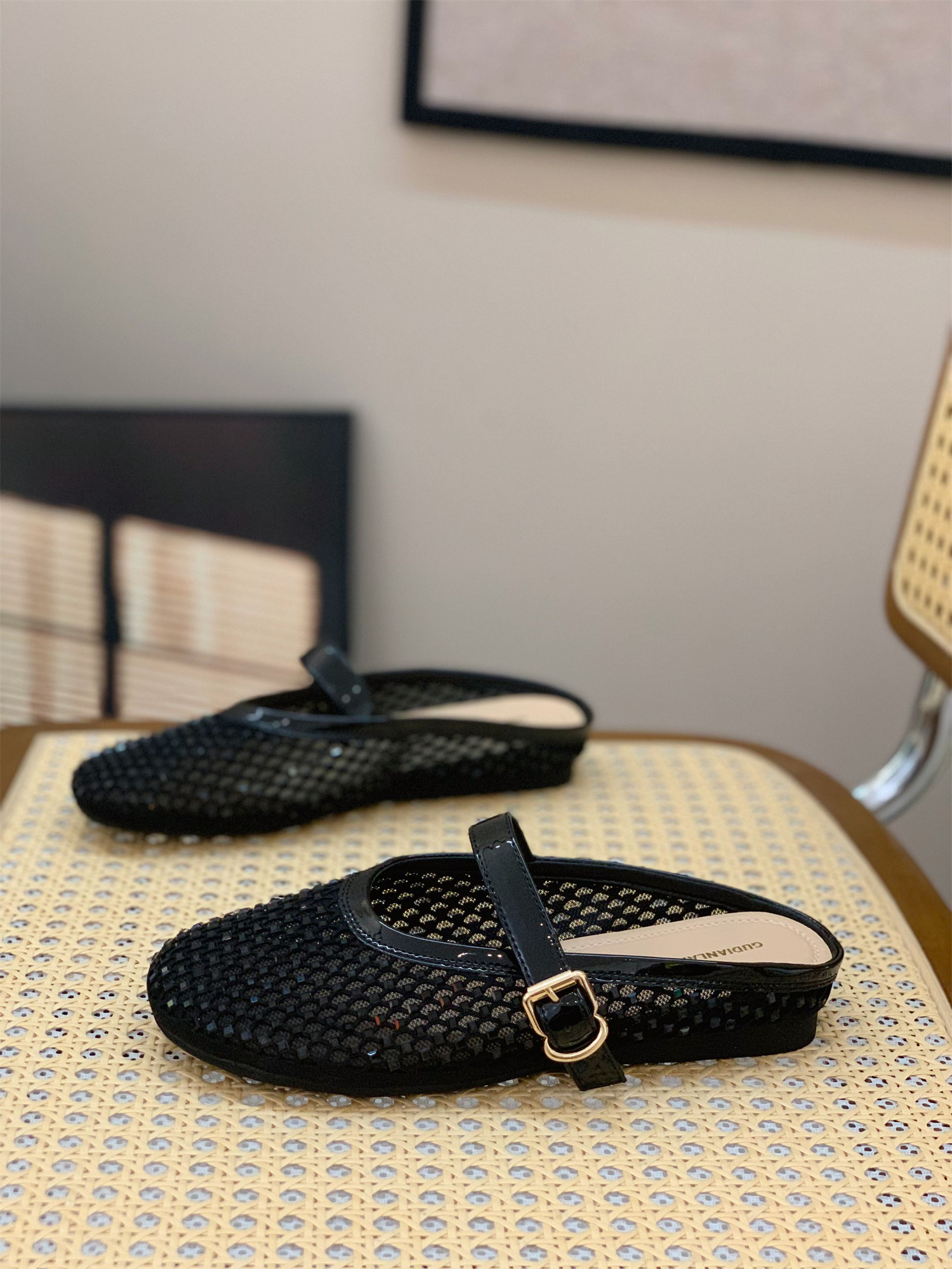 Breathable Mesh Hollow Mary Jane Slippers for Women - 2025 Summer Outdoor Wear, Lazy Closed-Toe Design Breathable Mesh Hollow Mary Jane Slippers for Women - 2025 Summer Outdoor Wear, Lazy Closed-Toe Design