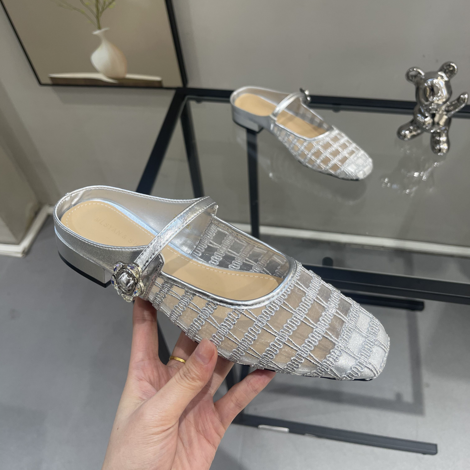 Breathable Mesh Mary Jane Closed-Toe Half Slippers for Women - Summer 2025 Low-Heeled Sandals for Skirts