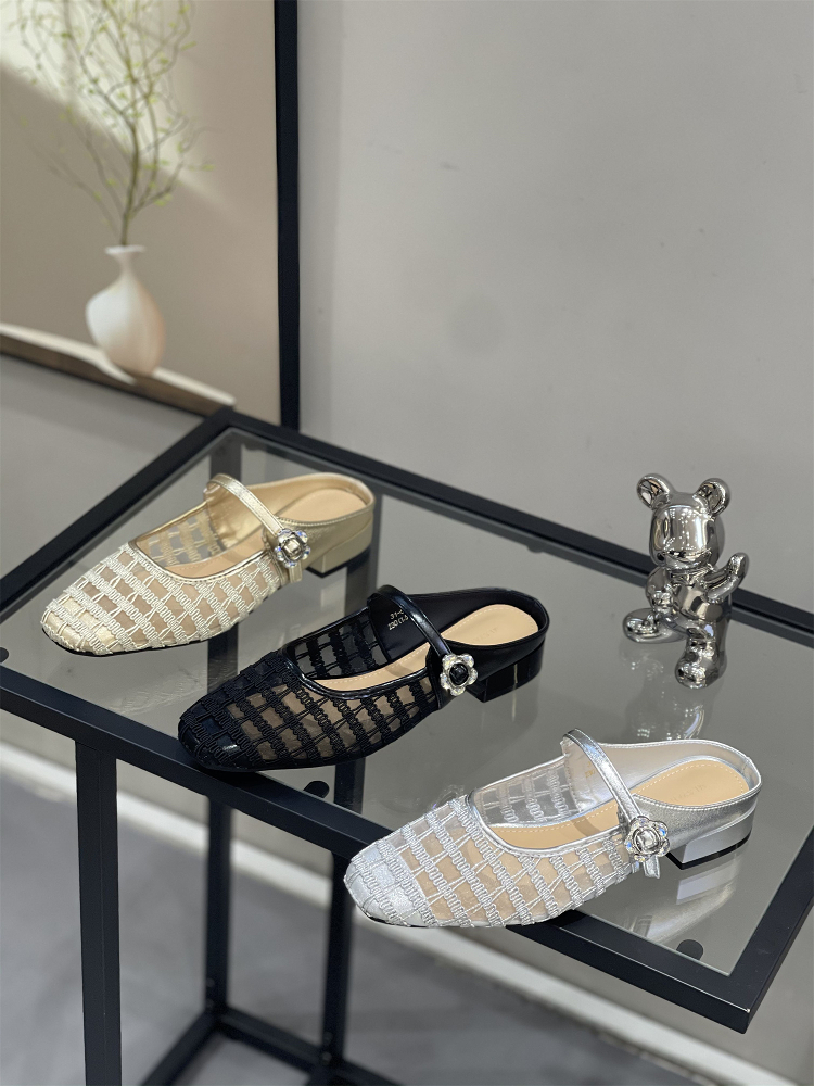 Breathable Mesh Mary Jane Closed-Toe Half Slippers for Women - Summer 2025 Low-Heeled Sandals for Skirts