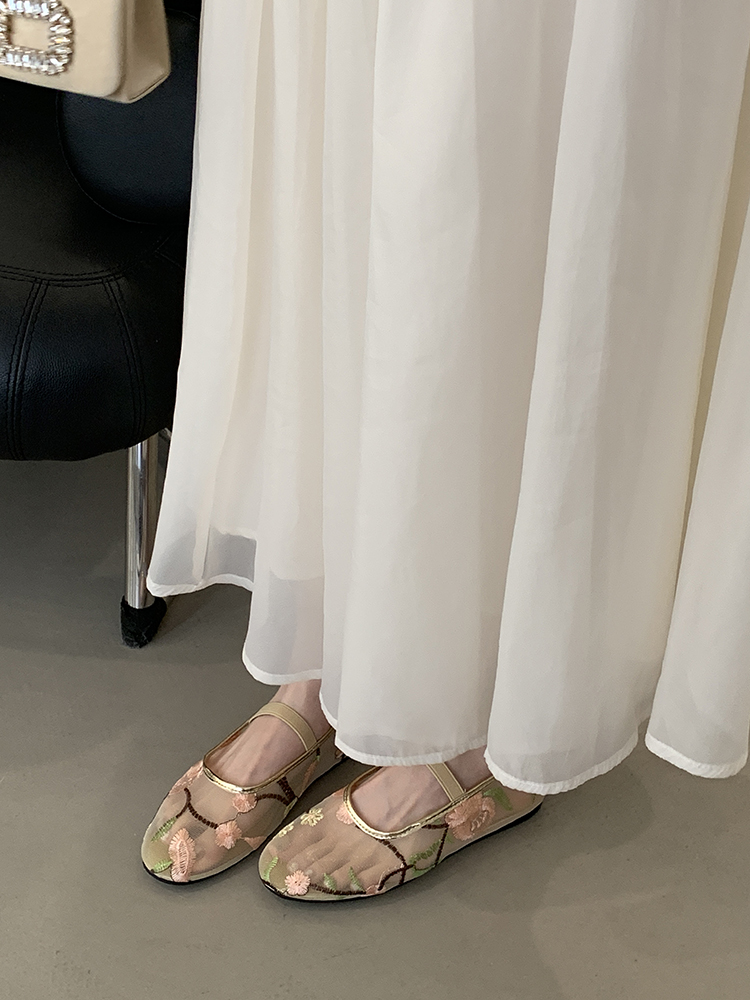 Breathable Mesh Mary Jane Shoes for Women - Golden Chinese-Style Bow Ballet Flats, Perfect for Early Spring Fashion Breathable Mesh Mary Jane Shoes for Women - Golden Chinese-Style Bow Ballet Flats, Perfect for Early Spring Fashion