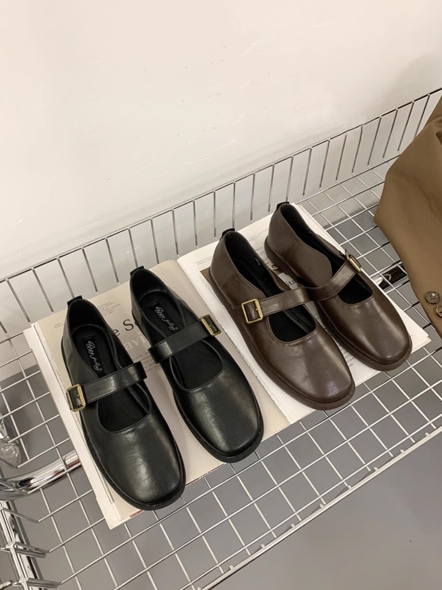 British Style Flat Loafers for Women - Spring and Autumn Small Leather Shoes, Chic Niche Design for Boss Ladies British Style Flat Loafers for Women - Spring and Autumn Small Leather Shoes, Chic Niche Design for Boss Ladies