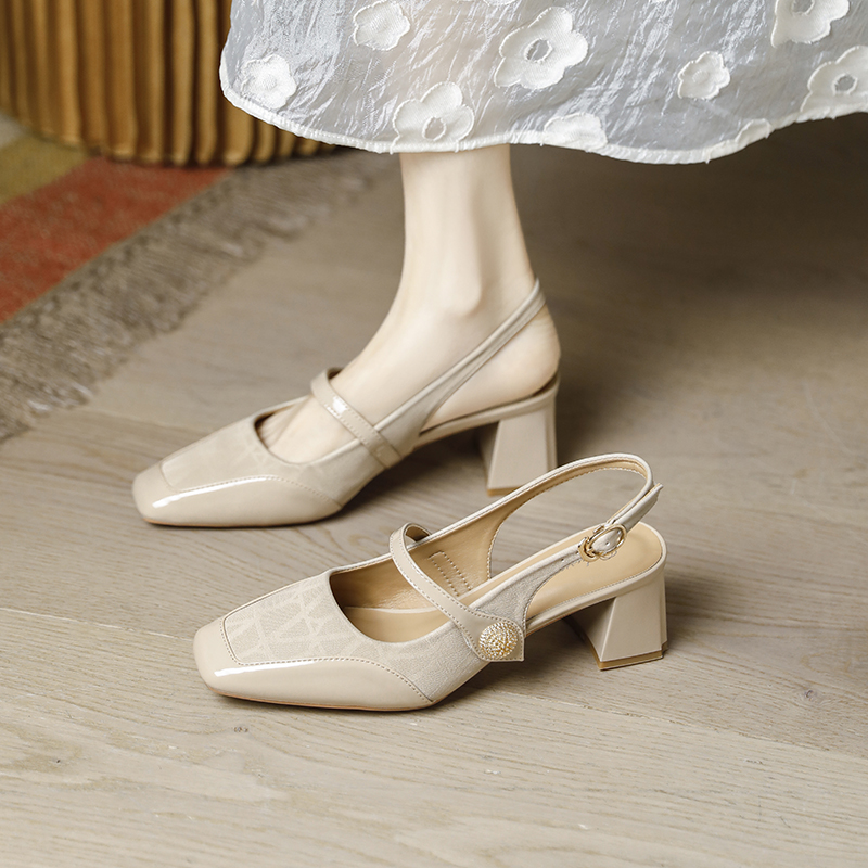 Brown Backless Closed-Toe Mid-Heel Chunky Sandals for Women - Retro French Style Summer 2025 Heels Brown Backless Closed-Toe Mid-Heel Chunky Sandals for Women - Retro French Style Summer 2025 Heels